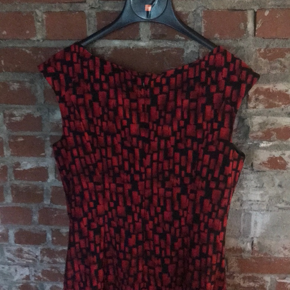 Dress - Picture 3 of 4